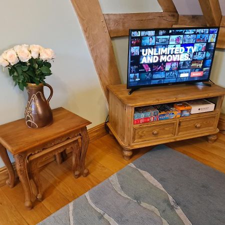 شقة Renovated Loft On Working Farm Mayfield  المظهر الخارجي الصورة